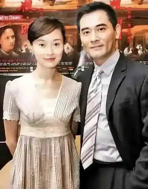 爱情:静待花开,52岁吴越牵手63岁赵文瑄|恋情|娱乐圈|胡歌老婆_网易