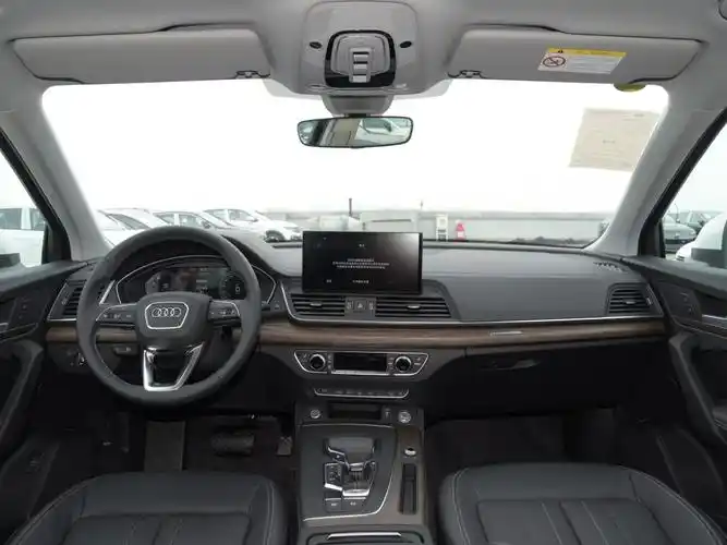 一汽奥迪 奥迪q5l 2022款 改款 40t 豪华致雅型