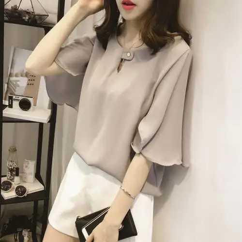 香港夏季短袖雪纺衫女2020新款宽松洋气女衫甜美超仙大码上衣潮