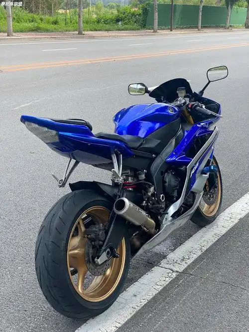 2007年雅马哈r6