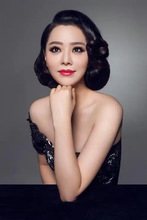 新生代女中音钟丽燕 在歌声中绽放青春