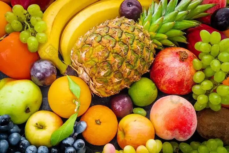 有机食品背景不同的水果