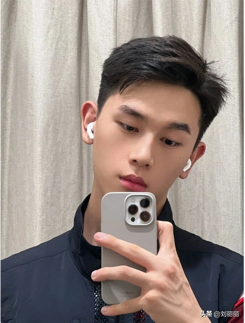 十种男生最帅的短发型 ,剪完大不一样,时尚很有型 | 说明书网