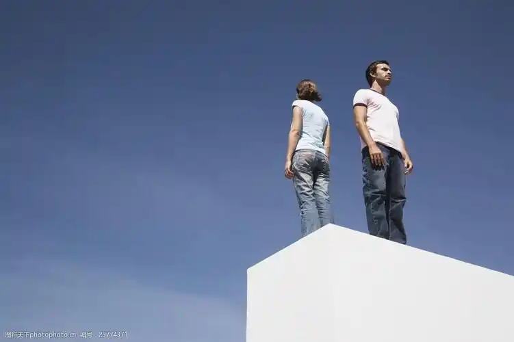 广告设计素材 摄影 人 外国男人 外国女人 外国男女 背对背 人物素材