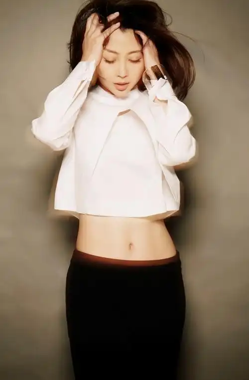 殷桃马甲线,明星-回车图片