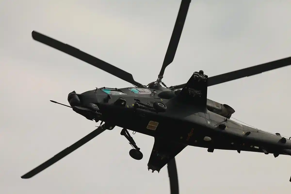 武器装备分享-武直10霹雳火武装直升机