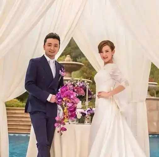 尼格买提:结婚9年不生娃,夫妻多年无互动,生日与朱迅亲吻_网友_妻子