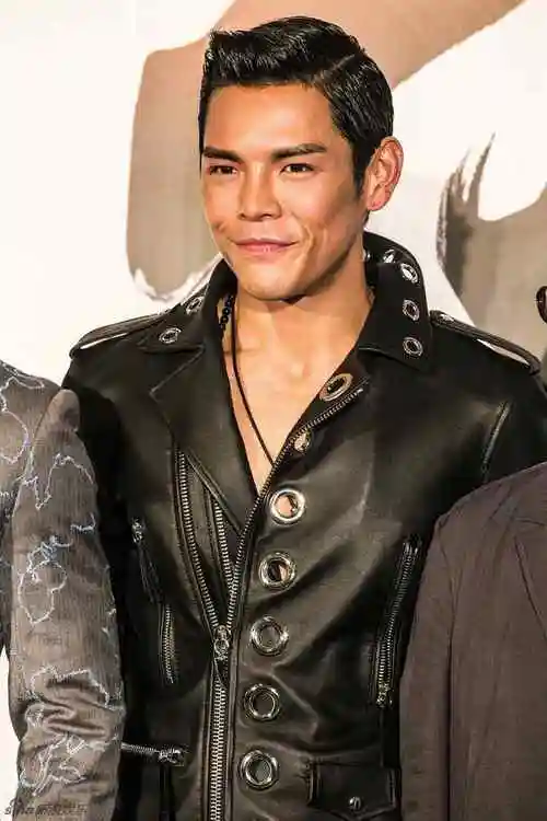 38岁向佐:从"豪门太子爷"到"花心妈宝男",向太"功不可没"