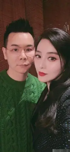 时尚教父晒出与范冰冰亲密合影夸赞其美貌:最美不过范冰冰!