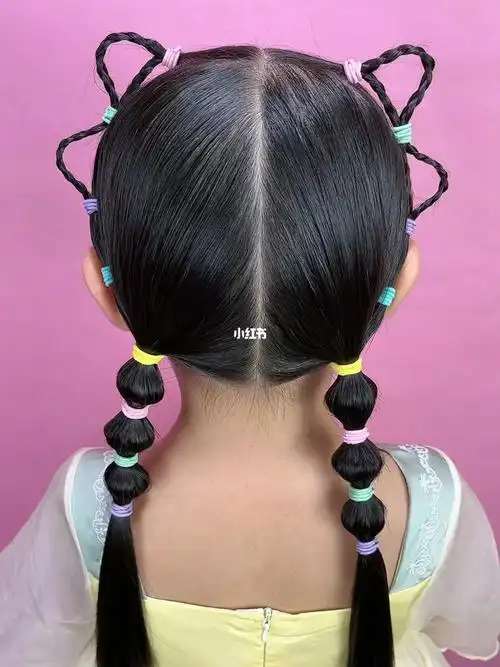 简单收碎发的小公主发型