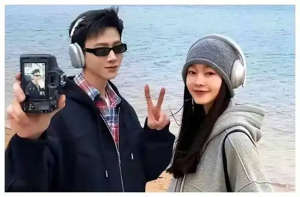 白敬亭宋轶:情人节感动 网友泪目,茶凉心酸_感情_生活_明星