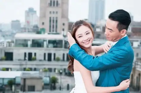 应采儿第一任老公_49岁宣萱产子是古天乐的吗