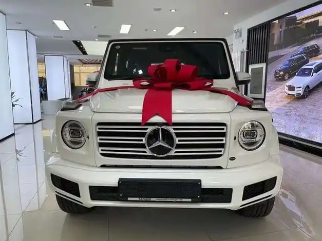 奔驰g350最低落地多少钱及配置讲解 行情多少钱