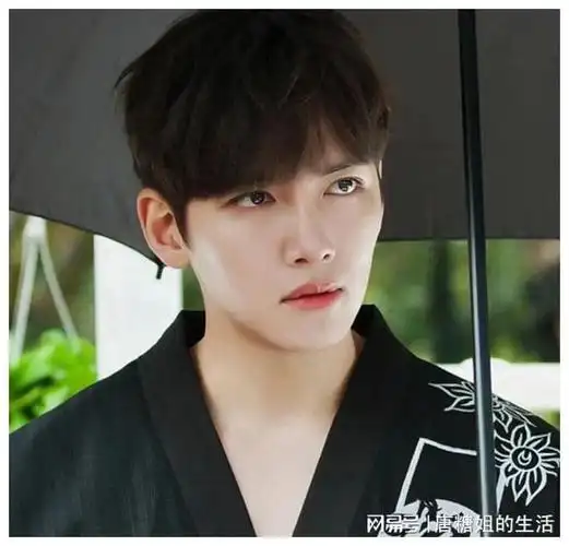 池昌旭韩国男演员,颜值天花板吧,高学历,演技好!