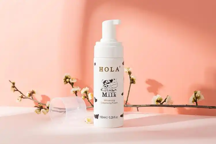 化妆品拍摄-牛奶慕斯洗面奶