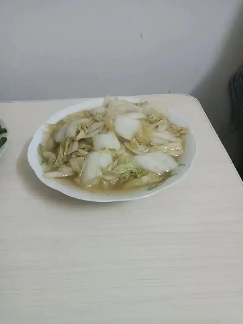 一个人的晚餐,自己做的家常菜,一个人吃,还是没 - 抖音