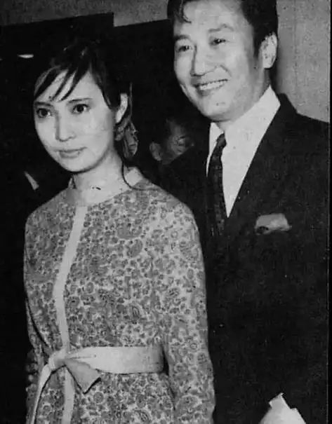 天生残疾的影后秦祥林对她一见钟情分手后谢贤对她念念不忘