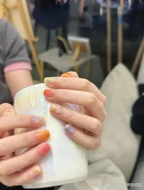 2024年温柔风美甲款式,通勤简约上班族学生党专属
