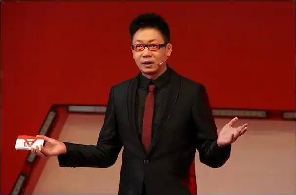 在上海主持人圈中,有一位叫林海的名人,他曾遭遇过"潜规则"的困扰