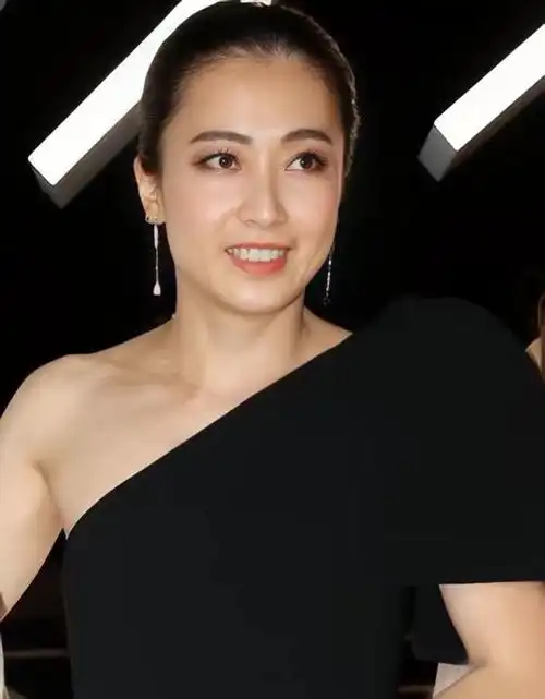 盘点刘銮雄的10位历任明星女友,网友评论:关之琳都不是最美的