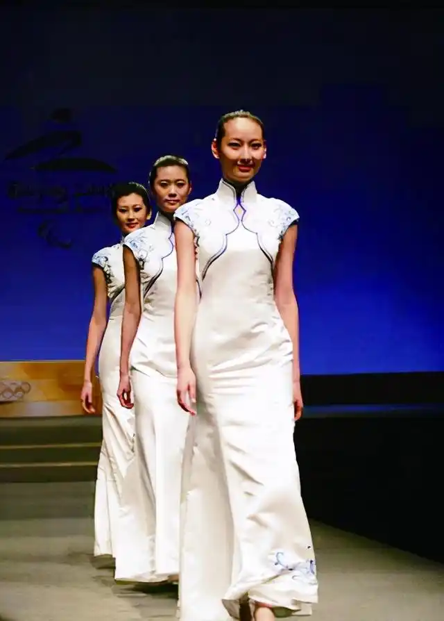 2008年北京奥运会颁奖礼服