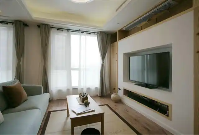 原木现代风格电视背景墙装修效果图