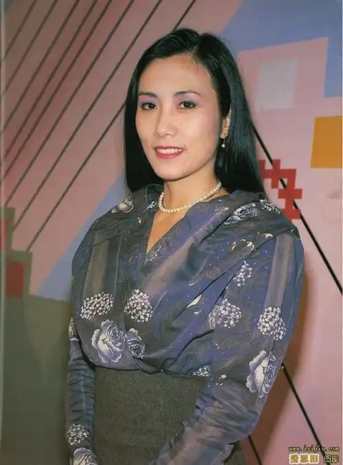 一组汪明荃的老照片曝光,一定有你没见过的-爱思旧怀旧网_一个怀旧