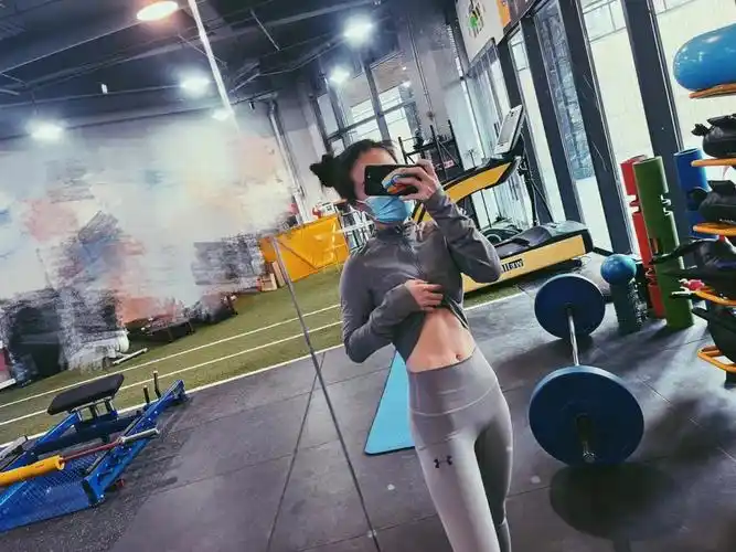 健身日常腹肌养成记