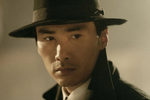 16年前,柳云龙倾家荡产的这部电视剧,现在依旧是谍战片的王者_腾讯