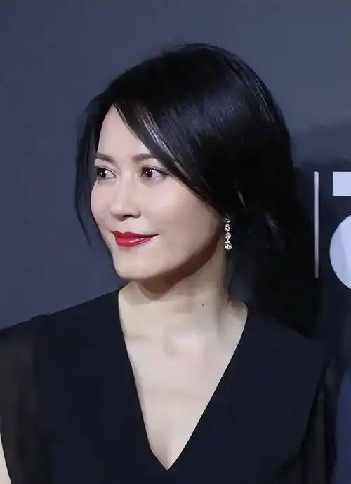 好声音事件后,王菲心情好度假回京!