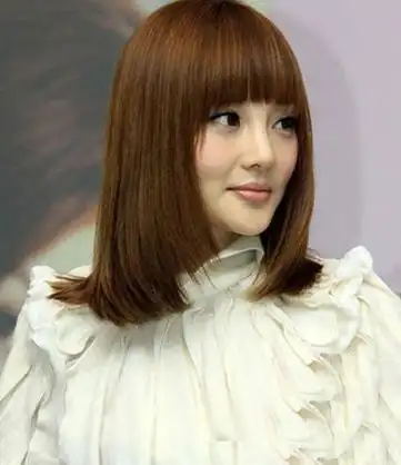 刘海齐脖直发发型图片 齐脖子的直发造型