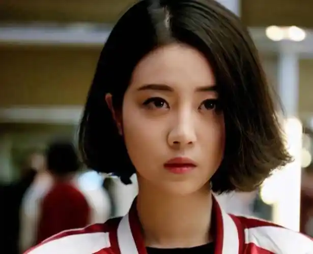 杨幂力捧的女演员,离开后握不住好资源,拿再多女一号也救不了_李溪芮