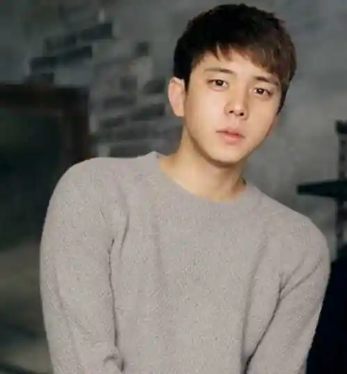 男生必备的帅气齐刘海发型(4)_爱靓网