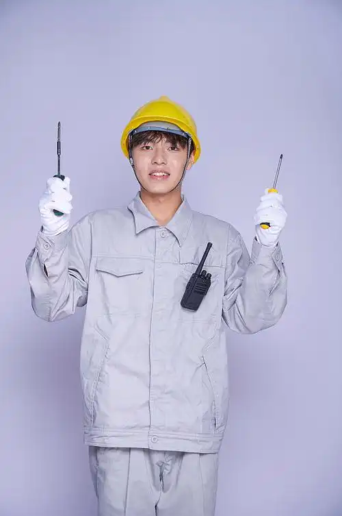 安全帽工人土木人物照片商业摄影图片