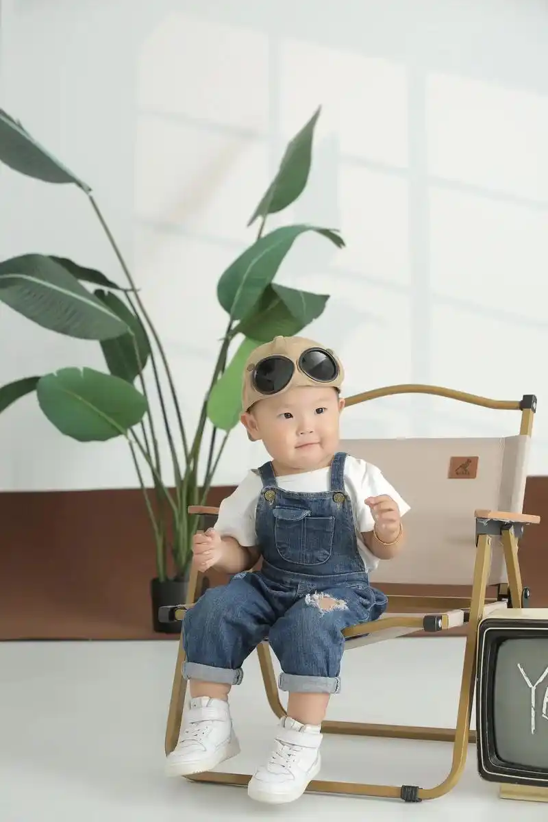 两周岁写真 #我的男孩9699 #陪你春夏秋冬陪你慢慢长大 - 抖音