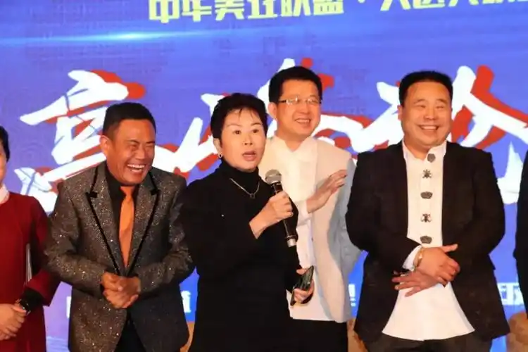 这场家宴让你看到不一样的美业中华美业联盟会员晚宴暨高峰论坛