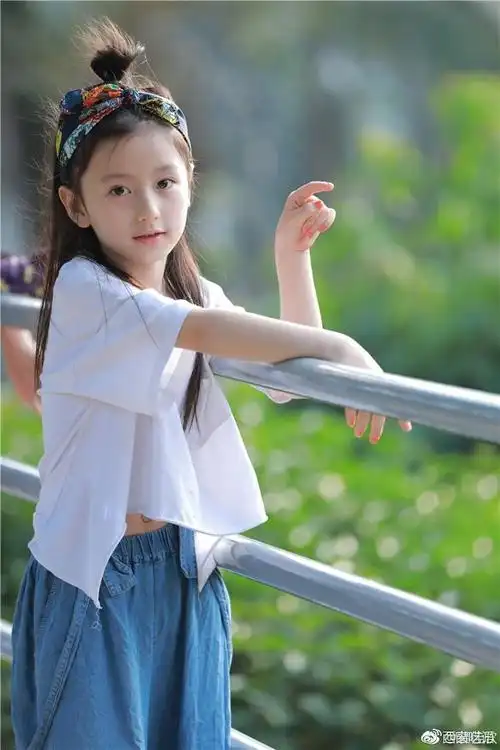 裴佳欣写真,中国最美童星中国大陆著名女童星,演员.