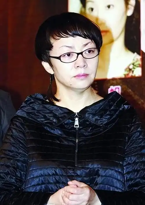 英巴图是英若诚生的天涯英若诚英巴图