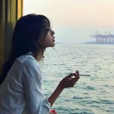 qq头像女伤感冷漠高清好看的冷漠qq头像女生头像图片精选