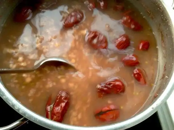 熬了一锅八宝粥