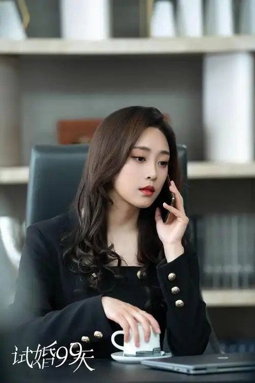 甜宠网剧试婚99天热播中王珮寒诠释多面霸总获好评