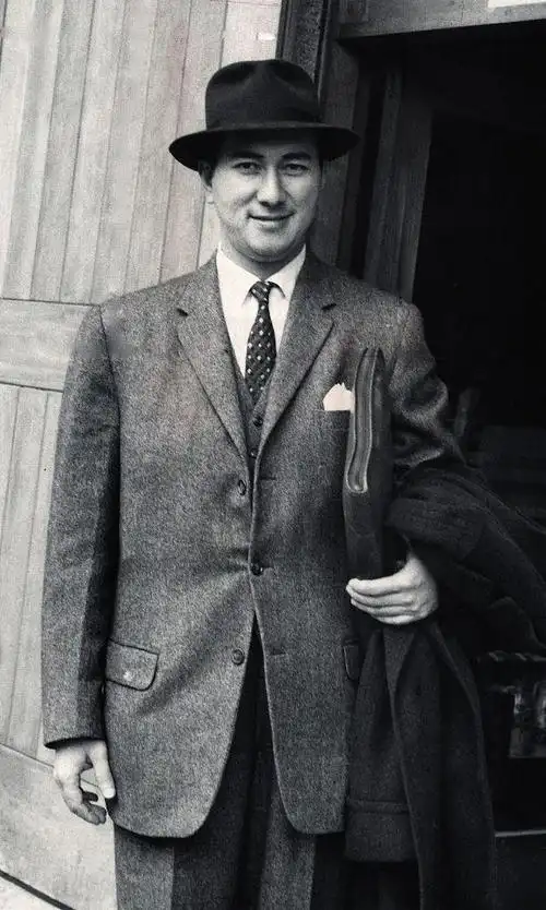 回顾何鸿燊86万续命针每天一针800万金丝楠木棺打造世纪葬礼