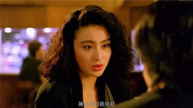 个人认为张敏实在是这个系列里最亮眼的存在,即使还有《赌侠》里