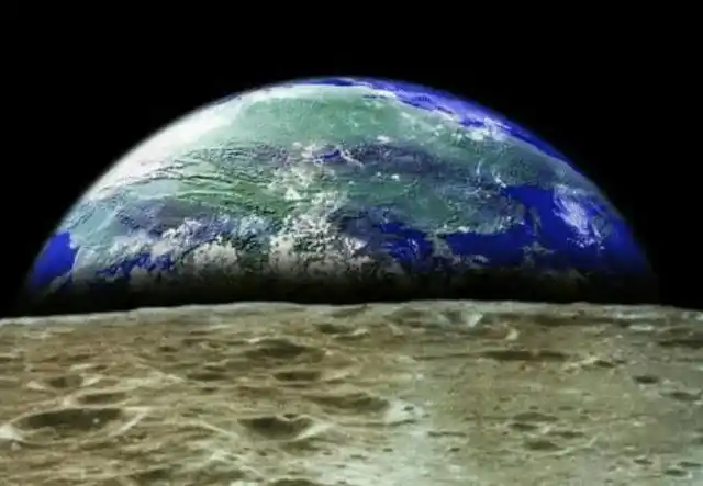 为何总有人说:从月球上看地球很恐惧?到底在恐惧什么?_腾讯新闻