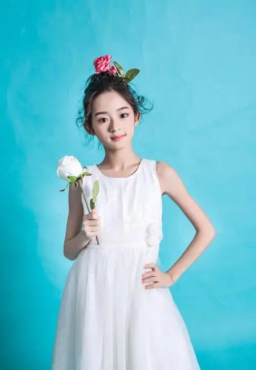 杨幂厉害之处不仅仅在于她的演技,而是在于她抗人,她当初签下迪丽热巴