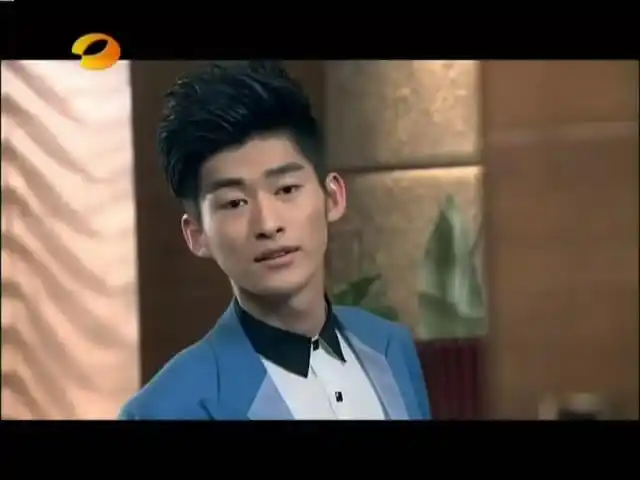 p>慕容云海,由影视演员 a target="_blank" href="/item/张翰/5353"