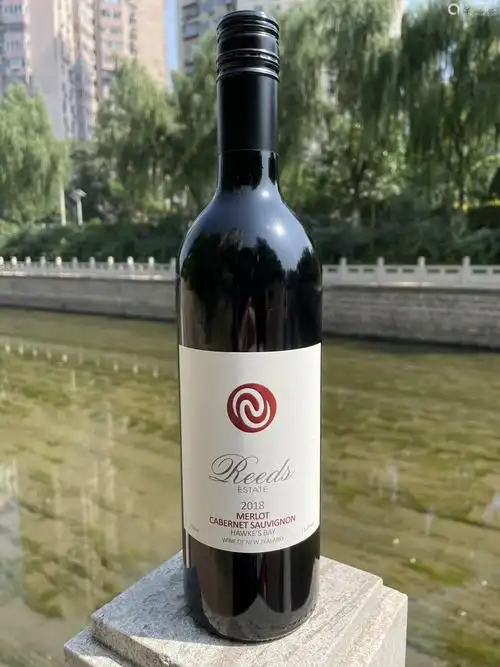 瑞德美乐赤霞珠干红葡萄酒