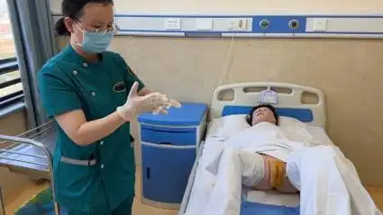 气囊尿管导尿术(女病人) 宝丰县人民医院护理部