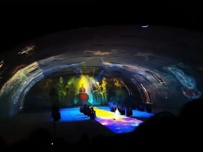 震撼人心的敦煌盛典舞台剧绝美爱情故事