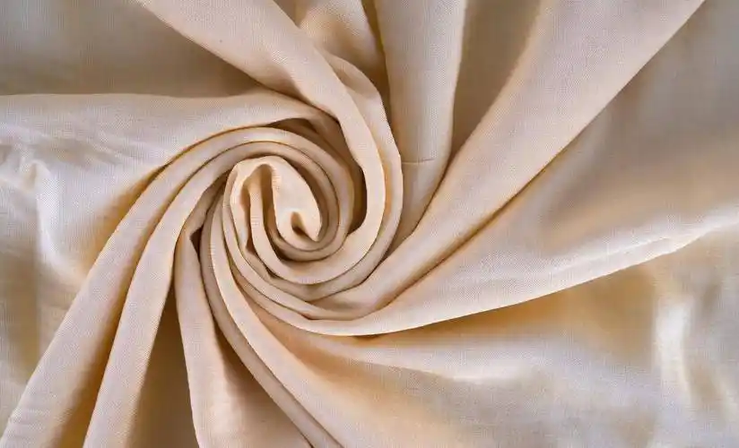 聚酯纤维面料的优点是什么,优缺点合集,选购衣服时候如何选择